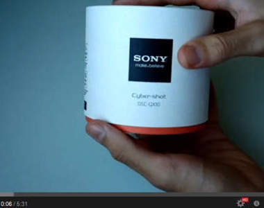 Sony DSC-QX10外接式手機鏡頭 老外開箱影片先來欣賞下吧~ Sony DSC-QX10外接式手機鏡頭 老外開箱影片先來欣賞下吧~