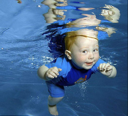 優游自在《水寶寶》我也想下水跟他們玩 優游自在《水寶寶》我也想下水跟他們玩