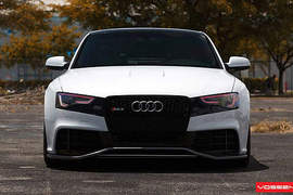 OSS Designs改造《Audi RS5》這麼殺的眼神是有多火?(誤) OSS Designs改造《Audi RS5》這麼殺的眼神是有多火?(誤)