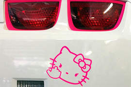 粉嫩嫩《Hello Kitty大黃蜂》這就叫帥氣中帶點可愛 ♥ 粉嫩嫩《Hello Kitty大黃蜂》這就叫帥氣中帶點可愛 ♥