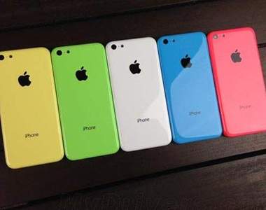 蘋果iPhone 5C工廠測試照又外流 這次連「正面」也看光光?! 蘋果iPhone 5C工廠測試照又外流 這次連「正面」也看光光?!