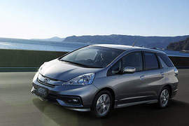 小改款《Honda Fit Shuttle》修修臉後更迷人? 小改款《Honda Fit Shuttle》修修臉後更迷人?