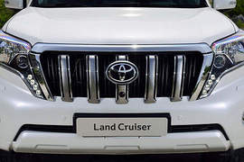 小改款《Toyota Land Cruiser》越野硬漢也要來拉個皮 小改款《Toyota Land Cruiser》越野硬漢也要來拉個皮
