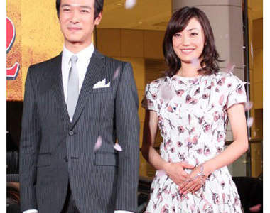 《堺雅人&菅野美穗》閃婚 電影合演真的會演出感情耶>///< 《堺雅人&菅野美穗》閃婚 電影合演真的會演出感情耶>///<