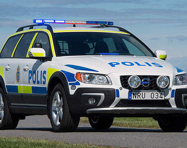 2014年式《Volvo XC70警車》下盤功夫大升級 2014年式《Volvo XC70警車》下盤功夫大升級