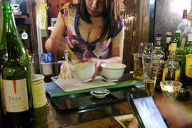 早川貴子 巨乳版深夜食堂為您端上燒燙燙的拉麵 早川貴子 巨乳版深夜食堂為您端上燒燙燙的拉麵