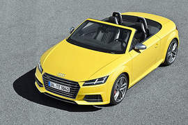 上空尤物《Audi TT敞篷車》預告巴黎性感現身 上空尤物《Audi TT敞篷車》預告巴黎性感現身