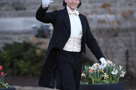 湯姆希德斯頓《Crimson Peak》更多片場照 湯姆希德斯頓《Crimson Peak》更多片場照