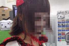 《超逼真殭屍面具》萬聖節誰戴這個我就跟他絕交(嚇哭) 《超逼真殭屍面具》萬聖節誰戴這個我就跟他絕交(嚇哭)