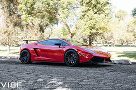 紅黑配《Lamborghini Gallardo》戰鬥小牛穿新鞋 紅黑配《Lamborghini Gallardo》戰鬥小牛穿新鞋