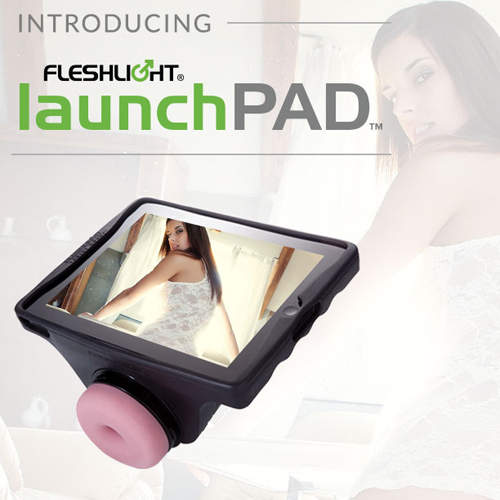 「Fleshlight LaunchPAD」視訊洗莖機就算分隔兩地也能轉到爽 「Fleshlight LaunchPAD」視訊洗莖機就算分隔兩地也能轉到爽