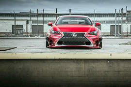 勁裝加持《Lexus RC 350 F Sport》賭城帥氣大變身 勁裝加持《Lexus RC 350 F Sport》賭城帥氣大變身