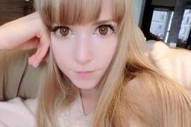加拿大《大眼正妹Taylor R.》原來是香港魔豆圈潛力股 加拿大《大眼正妹Taylor R.》原來是香港魔豆圈潛力股