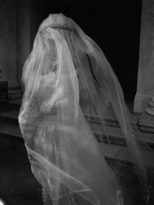 美國《都市傳傳說》大家都想召喚的鬼新娘 - 圖片2