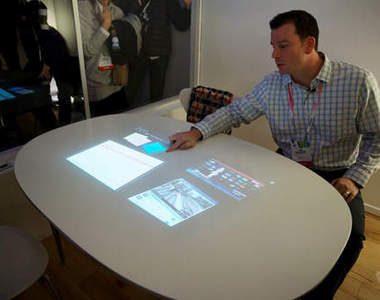 Sony展示《 Life Space UX投影觸控桌》 酷炫互動新未來 Sony展示《 Life Space UX投影觸控桌》 酷炫互動新未來