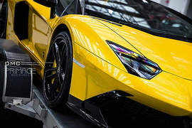 《Lamborghini Aventador LP720 Roadster MV》上空大牛超拉風 《Lamborghini Aventador LP720 Roadster MV》上空大牛超拉風