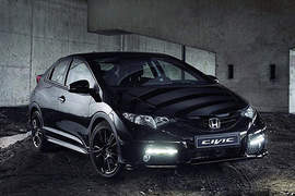 歐規《Honda Civic Black Edition》酷黑勁裝超有型 歐規《Honda Civic Black Edition》酷黑勁裝超有型