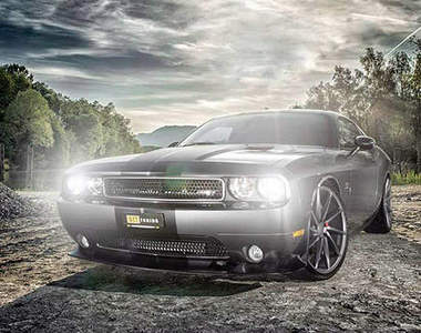 馬力720匹《Dodge Challenger》這樣的肌肉誰受得了? 馬力720匹《Dodge Challenger》這樣的肌肉誰受得了?