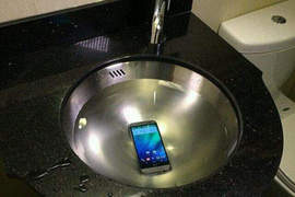 網友發現HTC One (M8) 還有隱藏功能未公佈 竟然是.... 網友發現HTC One (M8) 還有隱藏功能未公佈 竟然是....
