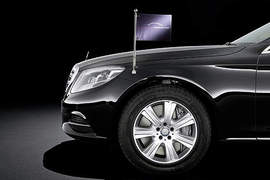 超安全《賓士S600 Guard》頂級防護開上路 超安全《賓士S600 Guard》頂級防護開上路