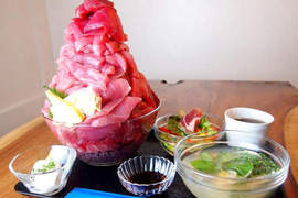 便宜又大碗的《終極鮪魚丼》登場 考驗你的堆疊功力(゚Д゚;) 便宜又大碗的《終極鮪魚丼》登場 考驗你的堆疊功力(゚Д゚;)