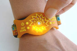 Sunfriend UV紫外線追蹤手環 讓你天氣再熱也不用怕 Sunfriend UV紫外線追蹤手環 讓你天氣再熱也不用怕