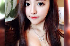 側臉正妹葛小允 不管左臉右臉都一樣可愛 側臉正妹葛小允 不管左臉右臉都一樣可愛
