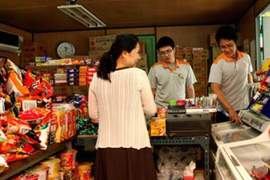 《高中合作社變身便利商店》這樣每節下課都想衝去買東西吃耶~ 《高中合作社變身便利商店》這樣每節下課都想衝去買東西吃耶~