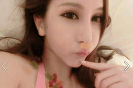 莉娜(Lena Lin) 小熊軟糖看起來真的軟綿綿的耶 莉娜(Lena Lin) 小熊軟糖看起來真的軟綿綿的耶