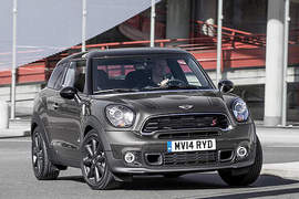 小改款《Mini Paceman》北京車展帥氣變臉 小改款《Mini Paceman》北京車展帥氣變臉