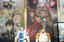 《秋葉原刀劍神域展》好想試穿詩乃的露屁屁裝哦…… 《秋葉原刀劍神域展》好想試穿詩乃的露屁屁裝哦……