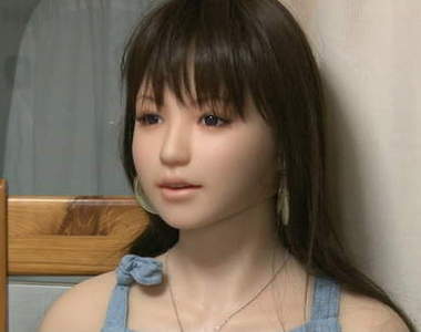 《戀上性愛娃娃》「她」不只是性玩具而是重要的心靈支柱… 《戀上性愛娃娃》「她」不只是性玩具而是重要的心靈支柱…