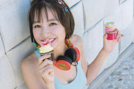 《篠田麻里子的寫真夜現場》5萬張未公開寫真中的精選照片 《篠田麻里子的寫真夜現場》5萬張未公開寫真中的精選照片
