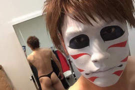《白肌男子》肌膚白皙的日本名人怎麼可以沒有樽美酒咧wwww(誤) 《白肌男子》肌膚白皙的日本名人怎麼可以沒有樽美酒咧wwww(誤)