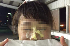 奶油泡芙《顏射女高中生》愛浪費食物就讓妳們丟臉丟個夠? 奶油泡芙《顏射女高中生》愛浪費食物就讓妳們丟臉丟個夠?