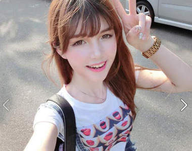 《真人版小艾莎》Kimberlly陳怡伶當個轟炸雞排妹也很不錯❤❤❤ 《真人版小艾莎》Kimberlly陳怡伶當個轟炸雞排妹也很不錯❤❤❤