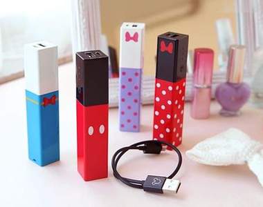 迪士尼推出《口紅唇彩行動電源》包中的夢幻單品登場♥ 迪士尼推出《口紅唇彩行動電源》包中的夢幻單品登場♥