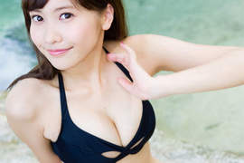 《佐野雛子的寫真夜現場》讓人ininder性感比基尼泳衣 《佐野雛子的寫真夜現場》讓人ininder性感比基尼泳衣