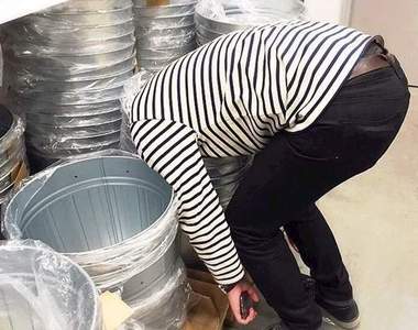 《IKEA的逗趣顧客》整個IKEA都是我的遊樂場 《IKEA的逗趣顧客》整個IKEA都是我的遊樂場