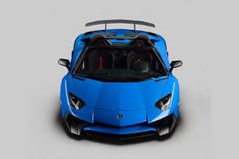 《Lamborghini Aventador SV Roadster》上空新大牛戰力進化 《Lamborghini Aventador SV Roadster》上空新大牛戰力進化