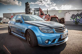 《M-Benz C63 AMG》讓Carbonfiber Dynamics來穿勁裝 《M-Benz C63 AMG》讓Carbonfiber Dynamics來穿勁裝