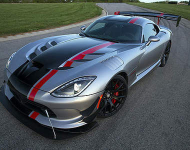 馬力645匹《Dodge Viper ACR》史上最速毒蛇誕生 馬力645匹《Dodge Viper ACR》史上最速毒蛇誕生