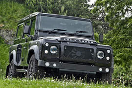 A.Kahn Design再改《Land Rover Defender》越野經典新氣象 A.Kahn Design再改《Land Rover Defender》越野經典新氣象