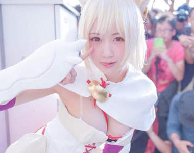 《宅宅愛COser》御伽ねこむ的六花之勇者完成度也太高惹(口水) 《宅宅愛COser》御伽ねこむ的六花之勇者完成度也太高惹(口水)