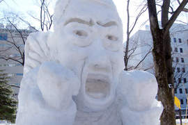 《札幌雪祭雪雕票選》觀光客投票的眼光絕對很奇怪呀…… 《札幌雪祭雪雕票選》觀光客投票的眼光絕對很奇怪呀……