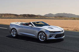 新世代《Chevrolet Camaro Convertible》大黃蜂上空進化 新世代《Chevrolet Camaro Convertible》大黃蜂上空進化