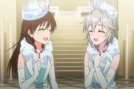 《偶像大師灰姑娘女孩》「LOVELAIKA」單曲發售 店員製作的LOGO好像神似某部作品... 《偶像大師灰姑娘女孩》「LOVELAIKA」單曲發售 店員製作的LOGO好像神似某部作品...
