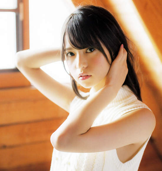 《齋藤飛鳥的寫真夜現場》楚楚動人神樣的17歲美少女 《齋藤飛鳥的寫真夜現場》楚楚動人神樣的17歲美少女