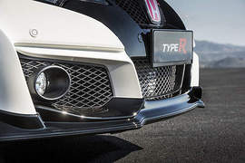 量產版《Honda Civic Type R》露臉預告日內瓦現身 量產版《Honda Civic Type R》露臉預告日內瓦現身