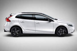 限量《Volvo V40 Carbon》穿上勁裝當然也要更會跑 限量《Volvo V40 Carbon》穿上勁裝當然也要更會跑